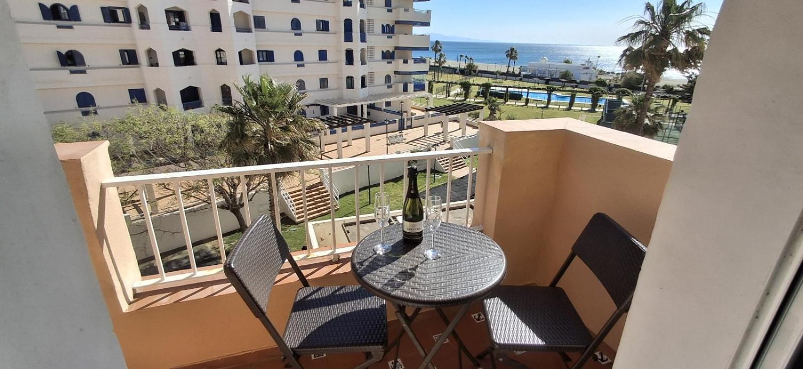 NORIA 2, pied dans le sable, magnifique vue mer, piscine, garage, la clime San Luis de Sabinillas Extérieur photo